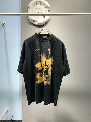 Balenciaga T-Shirt