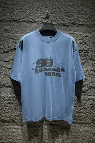 Balenciaga T-Shirt