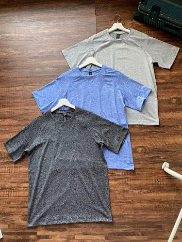 LULULEMON T-Shirt