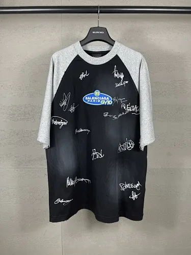 Balenciaga T-Shirt