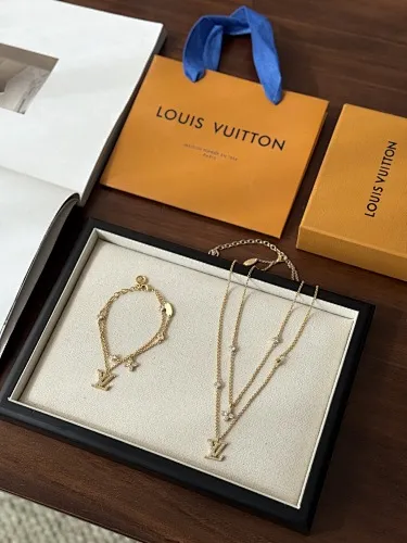 Louis Vuitton Necklace