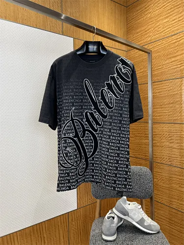 Balenciaga T-Shirt