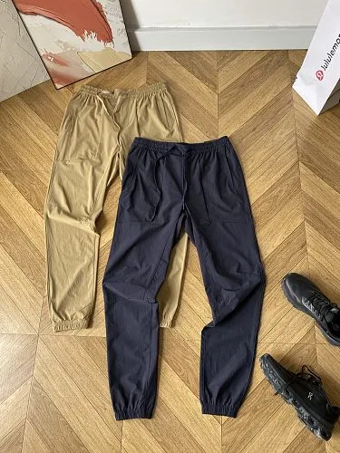 LULULEMON Sweatpants