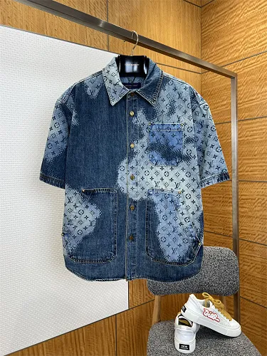 Louis Vuitton T-Shirt