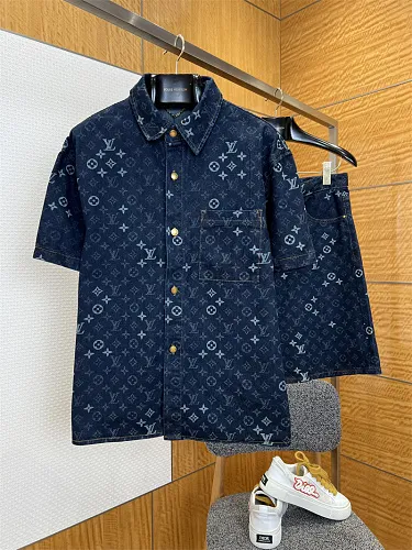 Louis Vuitton T-Shirt