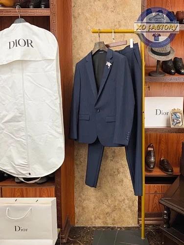Suit