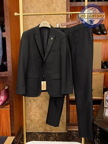 Suit
