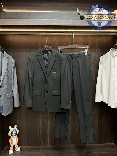 Suit