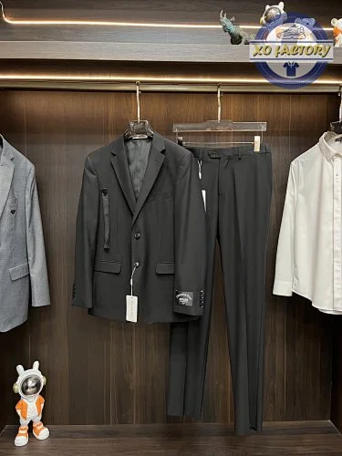 Suit