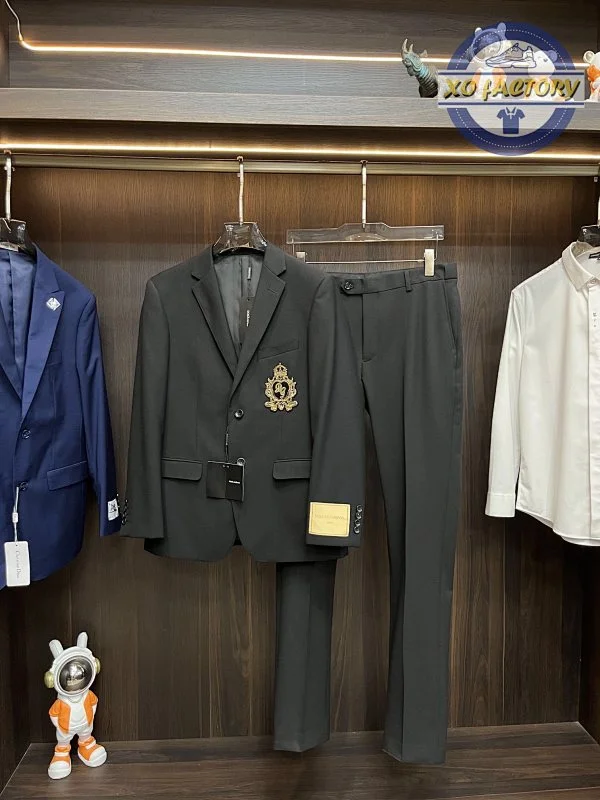 Suit