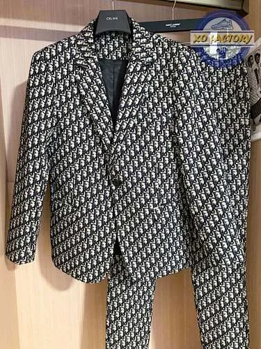Suit
